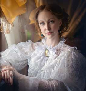 Лена Леева